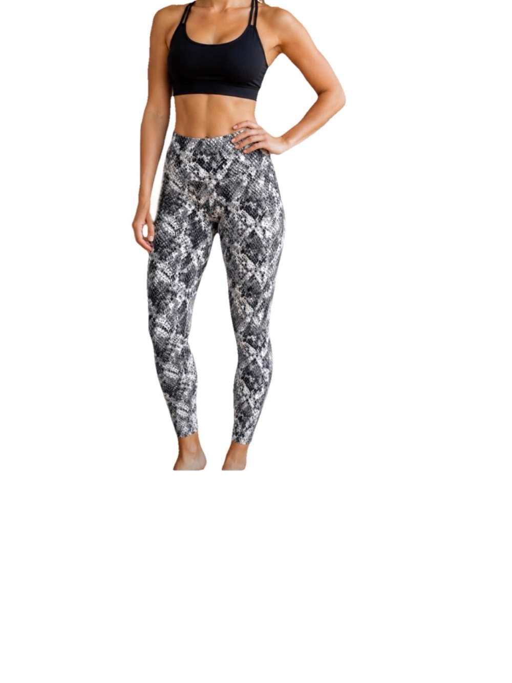 Victoria Secret’s PINK Ultimate Leggings Pants Size Medium Black White Gray